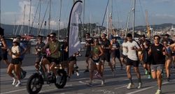 Marco Trigo, Enrique Sampaio y Marcos Parga est�n detr�s de Bruma, un club que organiza eventos para runners