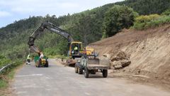 Imagen de archivo de obras de mejora en el vial de Fruíme a Escabia, en Lousame.