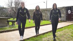Judit Romano, Eliana Fern�ndez y Guadalupe Porras, el pasado jueves en el Pazo de Quint�ns, en Sanxenxo