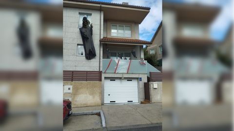 Casas decoradas en la urbanizaci�n de Roxos, en Villestro