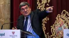 El ministro de Inclusi�n, Seguridad Social y Migraciones, Jos� Luis Escriv�.