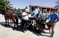 La ruta tiene una recompensa final en O?Lourancho, vino fresco que no conoce correcciones y merienda a bordo del carruaje.
