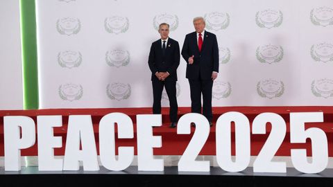 Donald Trump junto al primer ministro de Canadá