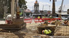 Trabajos en la plaza de Galicia dentro de la reurbanizaci�n de la calle de la Iglesia.