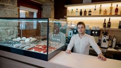 Adri�n Lorenzo inaugur� este viernes el nuevo restaurante