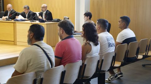 Cinco de los once acusados en la causa acudieron a la sala de vistas del penal dos de Ourense