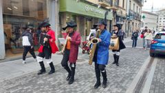 Os Corsarios do L�rez amenizan las horas previas de la Noite Pirata