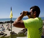 A Lanzada es una de las playas que mantendr� a sus socorristas hasta el 15 de septiembre. 