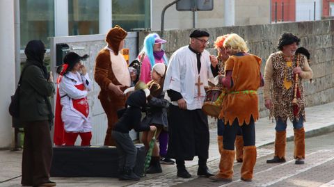 Comitiva que acompa�� al �so en Abanqueiro