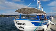 Pesquero M. Presas en el que se harán las rutas turísticas por la ría de Ares