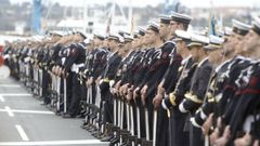 Militares uniformados durante una jura de bandera en A Gra�a.