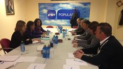 Representantes del PP en el Eume se reunieron el pasado viernes en Nar�n con la conselleira Ethel V�zquez