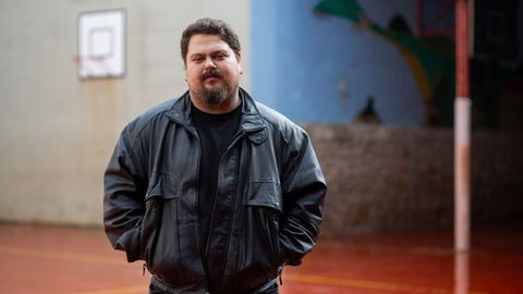 El m�sico Miguel Froj�n, esta semana, en el que fue su colegio, el CPR San Ferm�n de Caldas de Reis