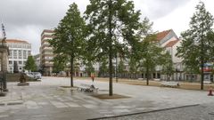 As� es ahora la plaza de Armas. El recinto muestra ya su est�tica final, con 21 �rboles, los ocho bancos ya colocados y el pavimento de tierra, mientras contin�an algunos trabajos
