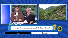 Dous participantes do programa responden � pregunta con imaxe.