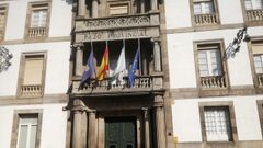 Banderas a media asta en la Diputacion por el coronavirus