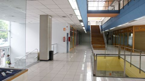 El centro comercial de Porta Nova cuenta con m�s de una veintena de locales vac�os