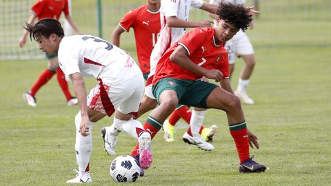 Cristianinho durante su primer partido con Portugal sub-15.
