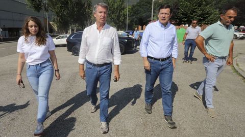Alberto Nez Feijoo visita la zona de Palacios del Sil, en Len, junto al presidente de Castilla y Len, Alfonso Fernndez Maueco.
