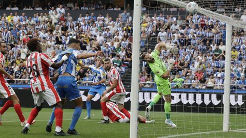 Imagen del gol de Dani Barcia al Sporting en Riazor