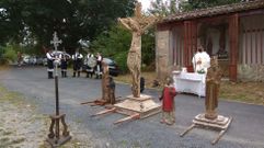 El Cristo medieval de San Fiz de Cangas y las otras imgenes que muestran los vecinos para celebrar su romera