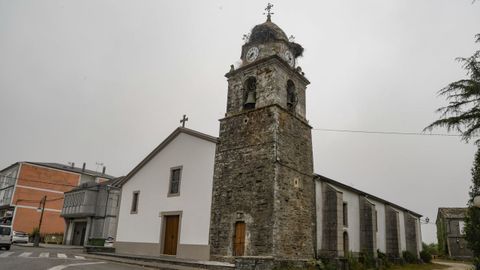 Exterior de la iglesia parroquial de Breto�a
