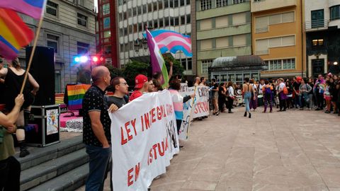 Manifestación por el orgullo LGTBI en Oviedo