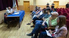 El teniente de alcalde de A Laracha, Jos� Ram�n Mart�nez Barbeito, presidi� el pleno celebrado este jueves en la Casa da Cultura.