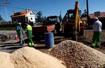 En Vilar comenzaron trabajos de canalizaci�n de aguas.