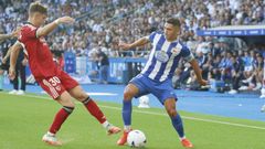 Yeremay, en un lance con un rival durante el partido contra el Sevilla