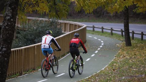 As vivi Lugo su sbado confinado: paseos, compras y poca vida en la hostelera