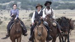 Raches Brosnahan, Christoph Waltz�e Brandon Ecott en �O cazador de recompensas�