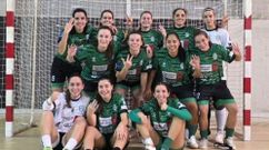 Las jugadoras del Bembrive de Segunda de ftbol sala, celebrando el triunfo.
