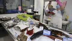 Una pescader�a en la lonja de Curuxeiras, en Ferrol, en una imagen de archivo