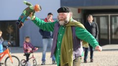 El Apalpador durante una de sus visitas a A Illa.