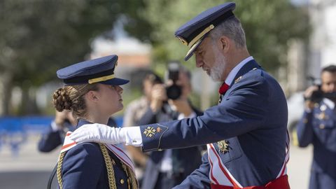 El rey entreg� a su hija la Gran Cruz al M�rito Aeron�utico en la academia de San Javier