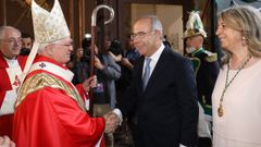 El alcalde de Santiago, Xos� S�nchez Bugallo, durante la Ofrenda al Ap�stol esta ma�ana en San Mart�n Pinario