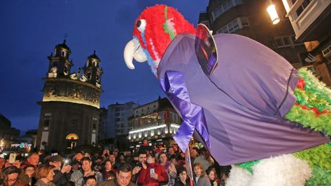 Carnaval de Pontevedra. Presentacin del loro Ravachol