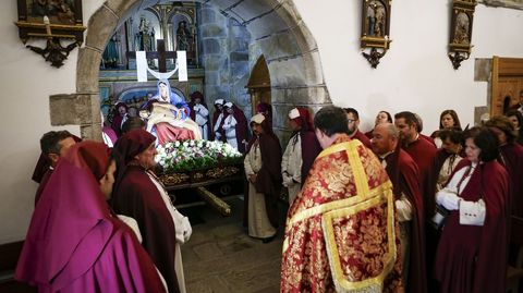 Estreno frustrado de la procesin de La Piedad en Boiro