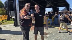 Maikel de la organizaci�n del Fene Rock y Jorge, de Rockschool.