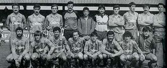 Baleato -el segundo por la izquierda en la fila de arriba- form� parte del Berganti�os que ascendi� a 3� Divisi�n en Cangas.