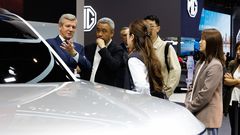El presidente de la Xunta en el�Beijing Auto Show