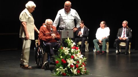 Gerardo D�az Sol�s, �El Portu�, junto a sus familiares