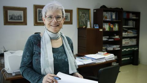 CARMEN F. MORANTE. PROFESORA. Necesitamos apoyo para la investigacin en ciencias sociales y que haya ms relacin con la prctica. La decana de Educacin espera acuerdos para la formacin de los profesores gallegos