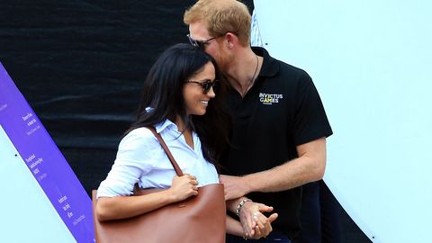 El prncipe Harry y su novia Meghan Markle