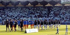 Rafinha disput� el que puede ser su �ltimo partido como c�ltico en una tarde en la que la afici�n dibuj� un mural celeste para recibir a la afici�n. La �nica nota negativa de la tarde fue la             lesi�n de Augusto Fern�ndez, que se retir� del campo en camilla y con la cara reflejando una honda preocupaci�n; hoy se conocer� el alcance de su lesi�n .