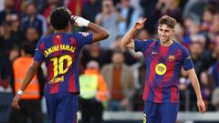Ferm�n L�pez celebra, junto a Lamine Yamal, uno de los goles del Barcelona al Levante.