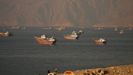Barcos a la espera de poder salir del estrecho de Ormuz