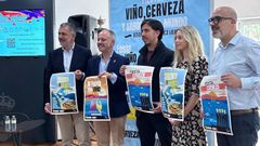 �ngel Rivas y David Regades, los dos a la izquierda, acudieron  a la presentaci�n de las fiestas.