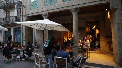 Taper�a Os Maristas, Pontevedra